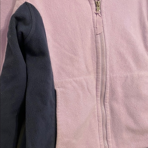 Patagonia Hoodie - Lavender and Navy, thicker fabric, 2 pockets - Picture 3 of 9